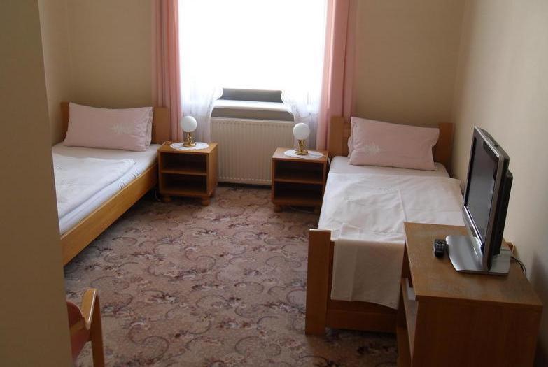 Palazzo Adler Bed & Breakfast Swarzedz Phòng bức ảnh